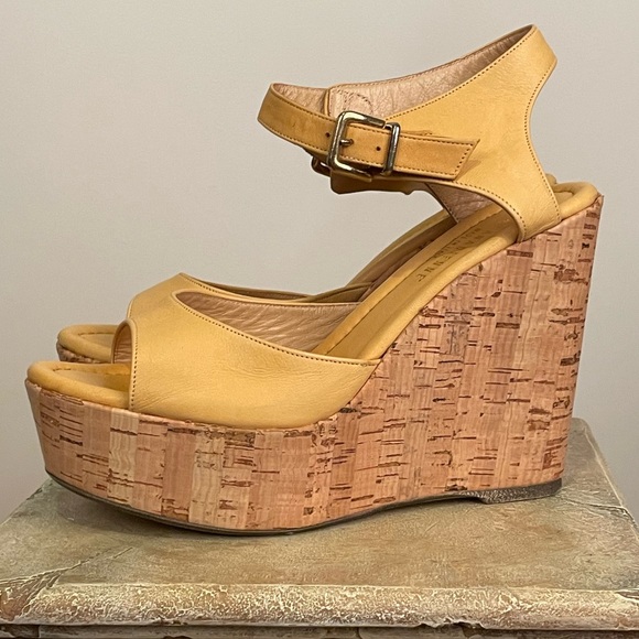La Canadien cork leather heels size 37 (6-6.5) - Picture 1 of 10